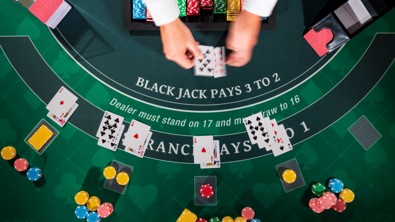 Cách chơi bài Blackjack chuẩn nhất cho người mới bắt đầu