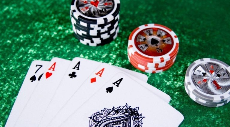 Có thể kiếm được tiền khi chơi Poker hay không?