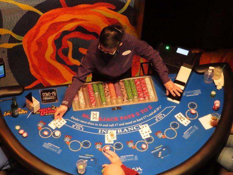Chỉ bạn cách để thắng trong Blackjack dễ hơn để kiếm lợi nhuận