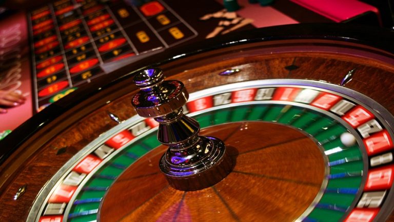Nguyên nhân nào khiến bạn bị thua mất nhiều tiền trong Roulette?